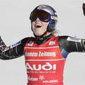 Lindsey Vonn si je odločilno prednost privozila v dopoldanskem smuku.