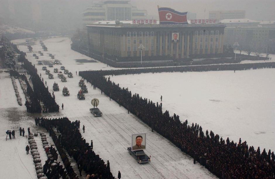 Pogrebna slovesnost Kim Jong Ila v Pjongjangu, 28. 12. 2011. | Avtor: Reuters