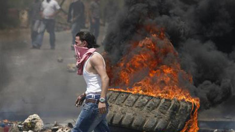 Posebno siloviti oboroženi spopadi potekajo med privrženci prozahodne libanonske