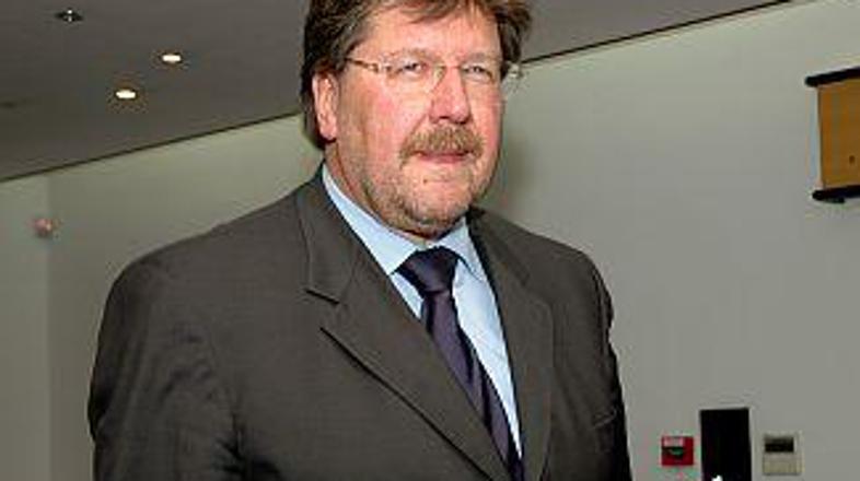 Bavčar za javnost ne namerava pojasnjevati financiranja prevzema Istrabenza.