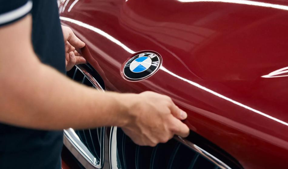 Imam štiri leta star BMW: kako do popusta na servis in material