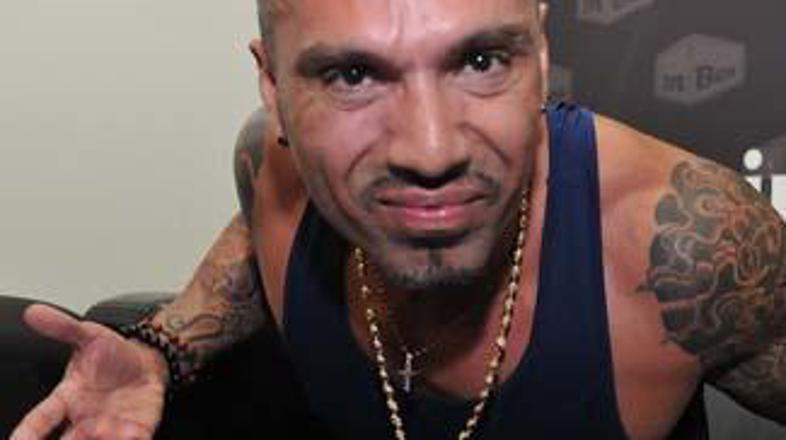 Morales je bil pred nastopom izjemno dobre volje.