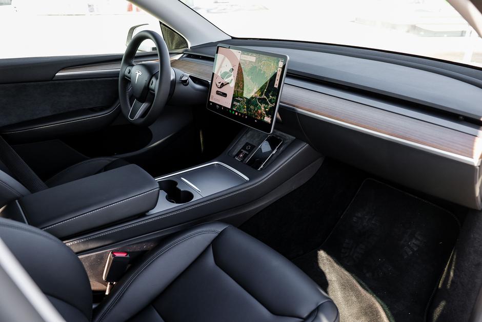 Tesla Y | Avtor: Saša Despot