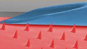 Injekcija bo imela mikroiglice, ki jih ob stiku s kožo ne boste čutili.