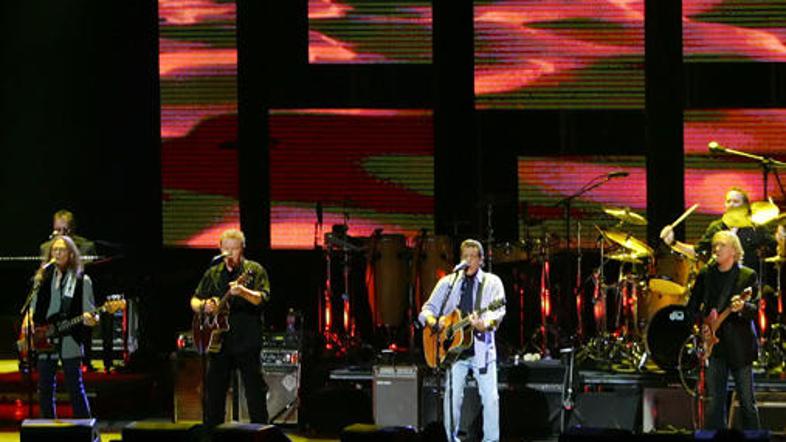 Stari rokerji se vračajo na glasbeno sceno.