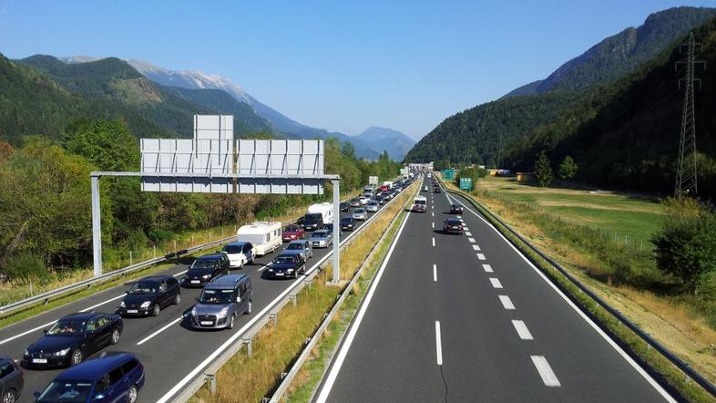 Gneča pred CP Hrušica