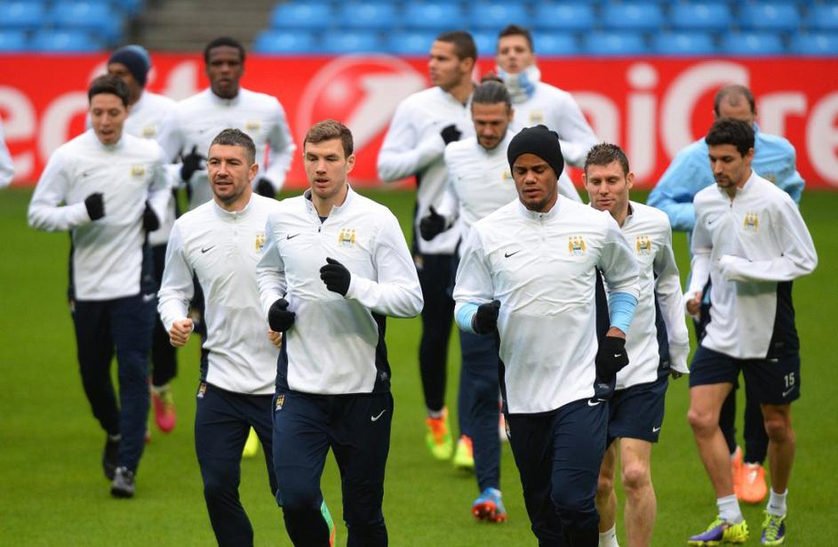 Manchester City Barcelona Liga prvakov osmina finala Kolarov Džeko Kompany