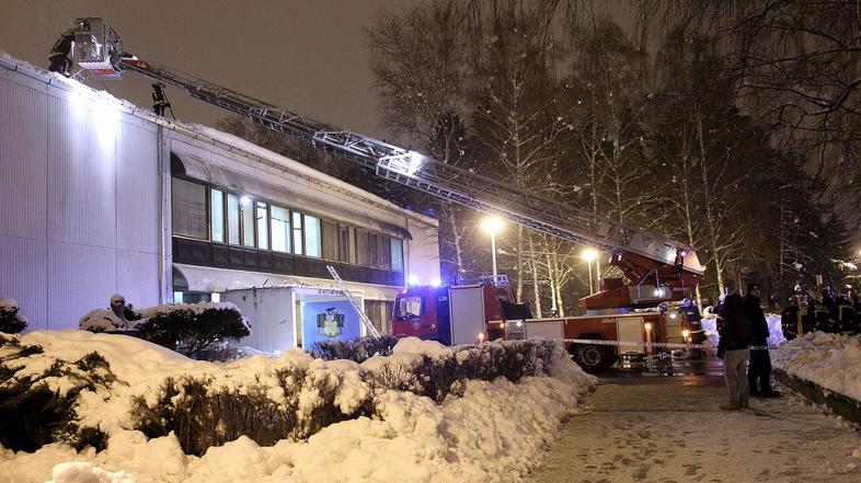 Vdrta streha na šoli