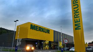 Merkur mora načrt finančnega prestrukturiranja sodišču predložiti do 26. oktobra