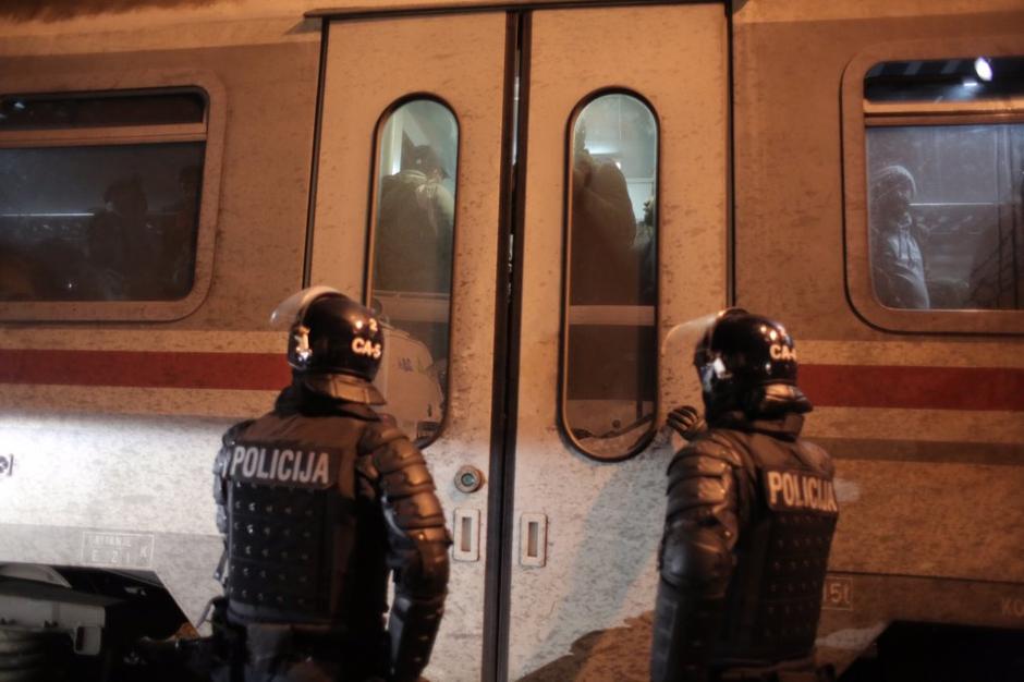 Vlak z begunci prispel v Središče ob Dravii | Avtor: Saša Despot