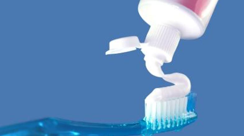 Včasih je veljalo nenapisano pravilo, da ženska z vsakim otrokom izgubi en zob. 