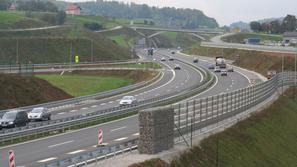 Dolenjska 02.05.11, avtocesta, dars, promet, foto: ziva zaksek