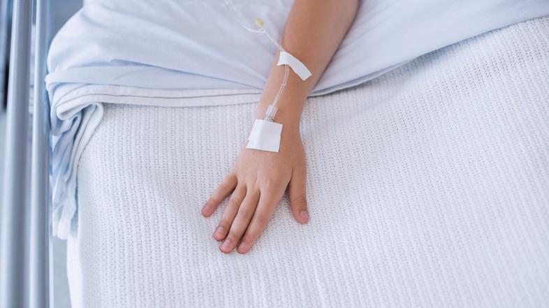 otrok bolnišnica infuzija