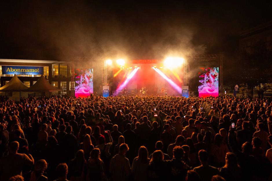 Radio Robin | Avtor: Radio Robin