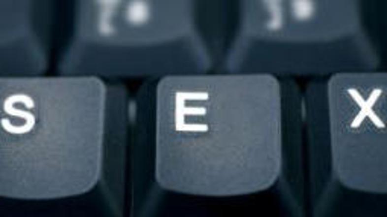 Skladišče odpisanega orožja v prostorih Kemijske industrije Kamnik ogroža okoliš