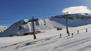 Za prvomajsko smučanje na ledenikih se obrestuje počakati še na ponudbe v zadnje