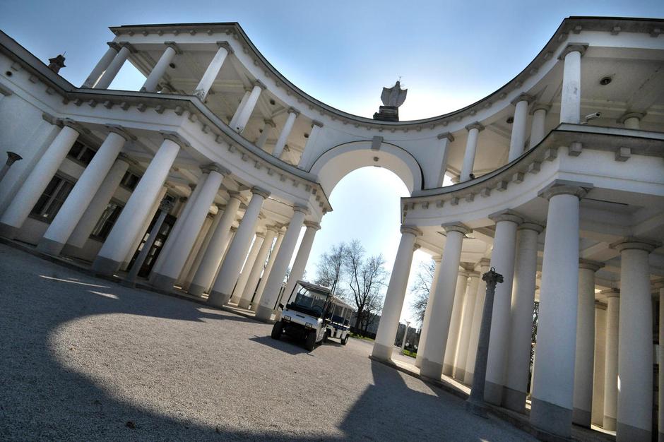 Pokopališče Žale so odprli leta 1906, danes pa je na njem pokopanih že okoli 250 | Avtor: Žurnal24 main