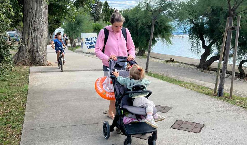 Anamaria Goltes sama po Krku