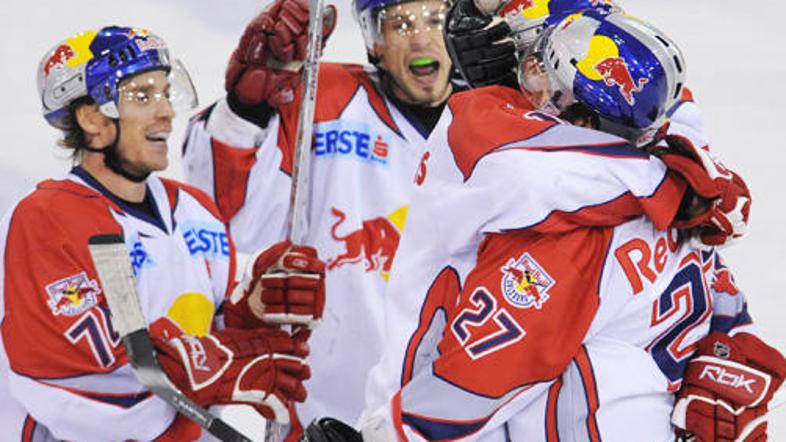 Salzburg je v polfinalu brez izgubljene tekme izločil Dunaj.