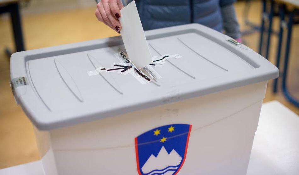 Volivci na referendumu zavrnili zakon o pomoči pri prostovoljnem končanju življenja.