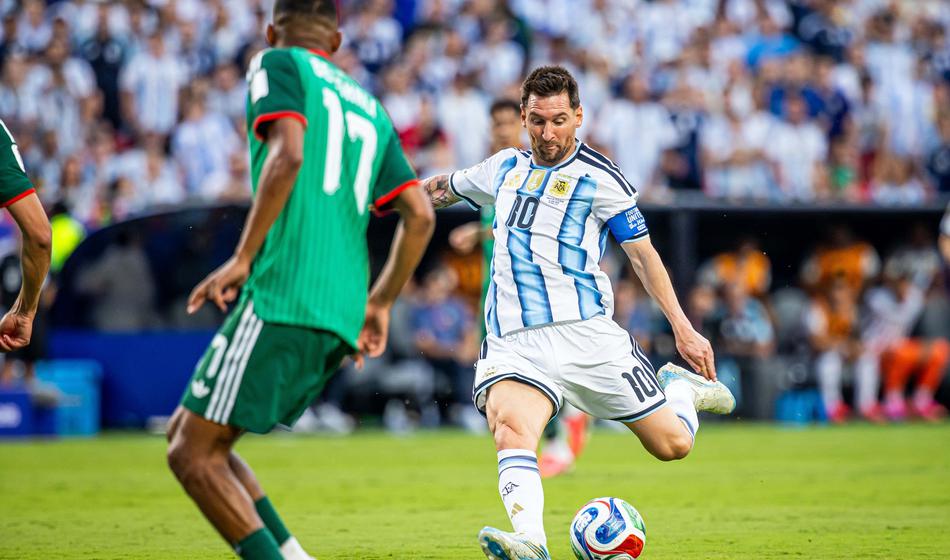 Messi s hat-trickom izenačil Kloseja, Haaland začel z dvojčkom