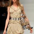 Burberry, pomlad/poletje 2010