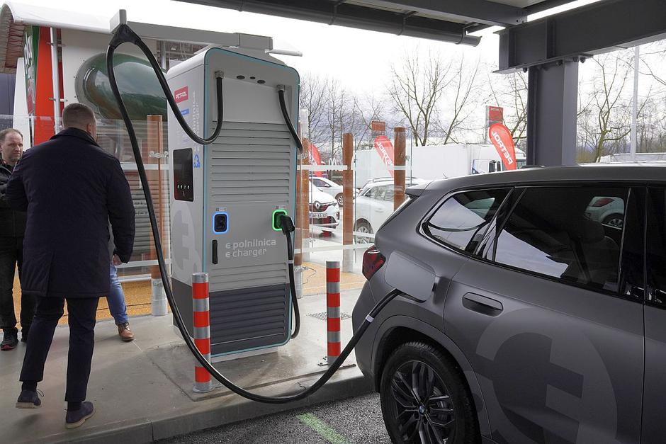 Petrol bencinski servis Barje | Avtor: Matija_Janežič