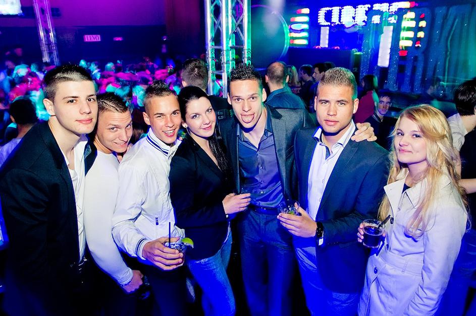 Geeki žurali po cirkuško