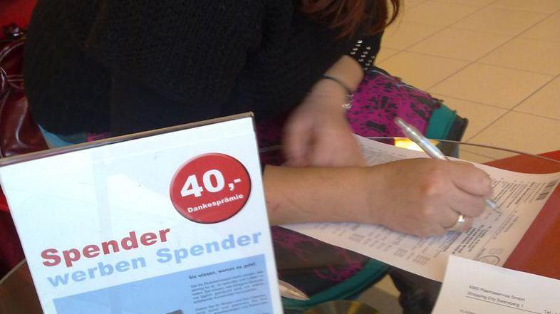 Plazmo lahko darujete šele, ko vam kri podrobno pregledajo. (Foto: Žurnal24)