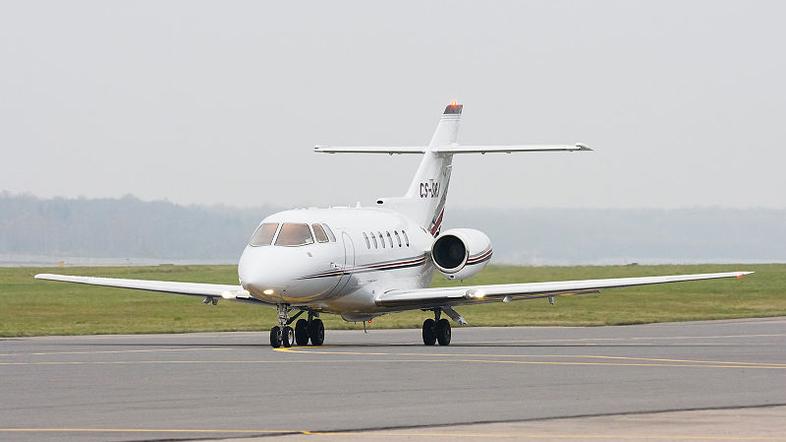 Hawker 800 letalo