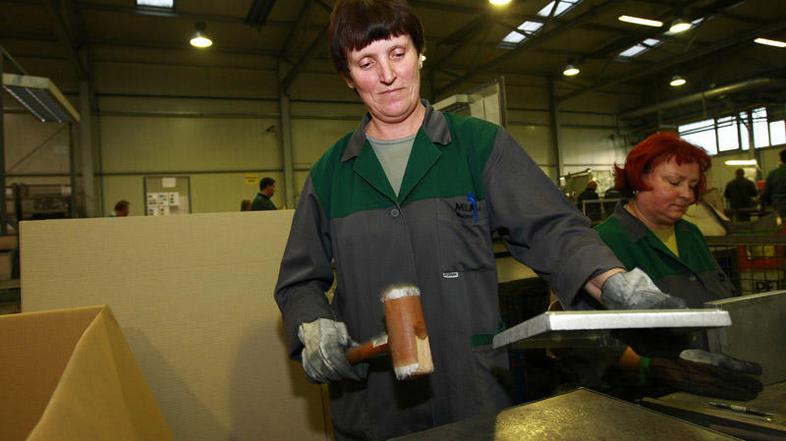 Tudi med delavci je že zakrožila informacija, da bo v MLM zaradi dviga minimalne