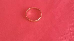 Najdeni poročni prstan