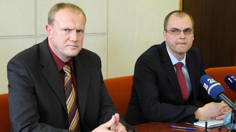 Marjan Fank, pomočnik direktorja uprave kriminalistične policije na GPU (levo) o