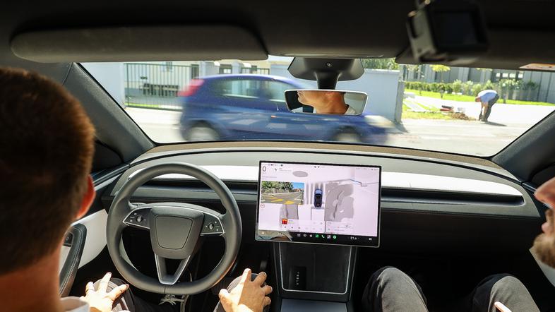 FSD Tesla, samodejna vožnja