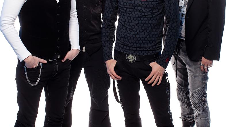 Zakrinkani ljubimci so Aleš, Simon, Niko in Jure. (Foto: Marko Ocepek)