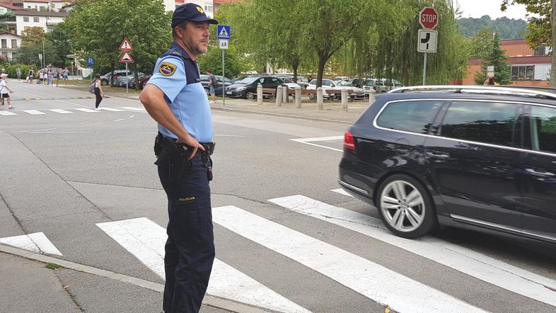 policisti začetek šolskega leta šolarji