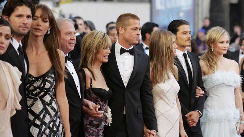 Igralska zasedba filma Troja, kjer sta se Jennifer Aniston in Orlando Bloom tudi