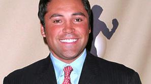 Oscar De La Hoya se ne bi tako prešerno smejal, če bi vedel, da ga bo bivša ljub