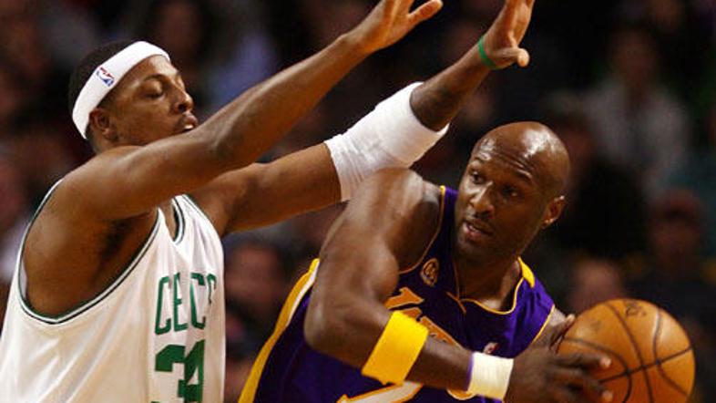 V rednem delu so oba medsebojna obračuna Celticsov in Lakersov dobili košarkarji