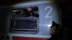Vlak z begunci prispel v Središče ob Dravii