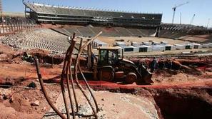 Soccer City (v gradnji), ki leži v Sowetu, bo glavni stadion SP v nogometu 2010.
