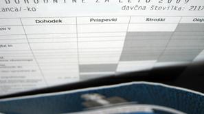Durs bo preostale informativne izračune za zavezance odpremil 8. maja. (Foto: Al