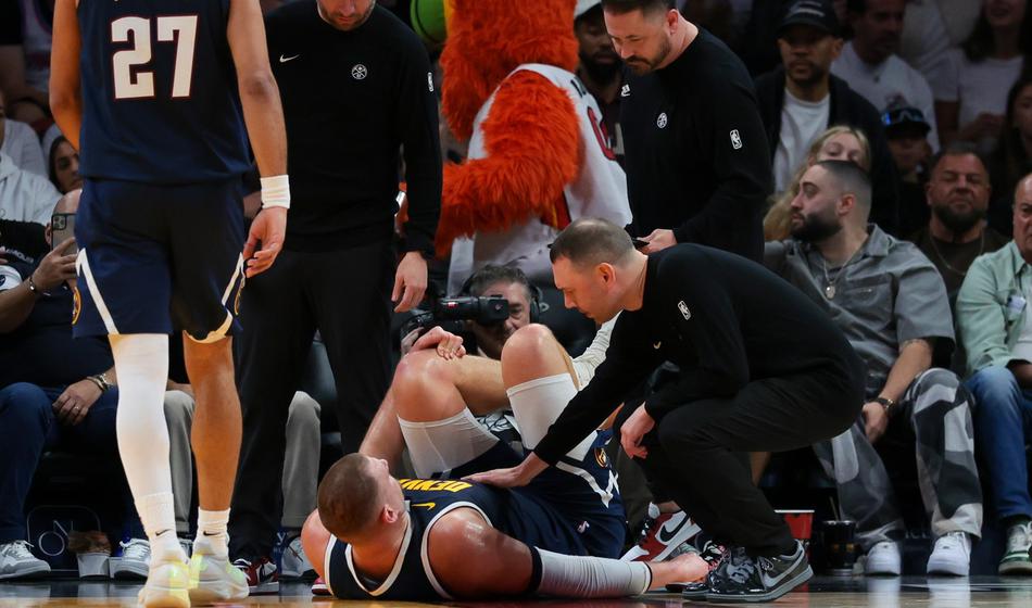 Šok v NBA, Jokić obležal v hudih bolečinah