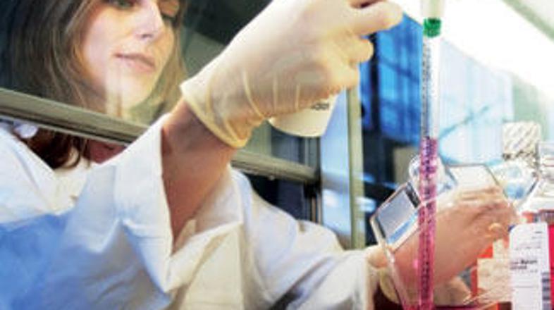 Poskusi so pokazali, da gen Apobec 3 pomaga uničiti virus HIV.