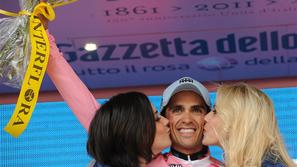 Contador ostaja v ronžatem. (Foto: EPA)