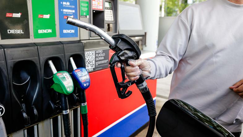 bencinska črpalka, gorivo