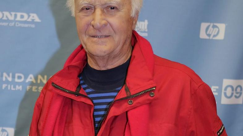 Robert Loggia