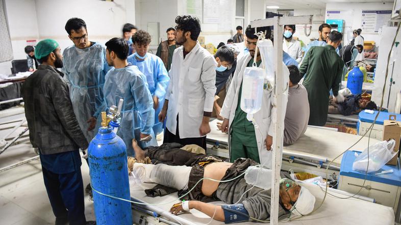 bolnišnica v Afganistanu po potresu