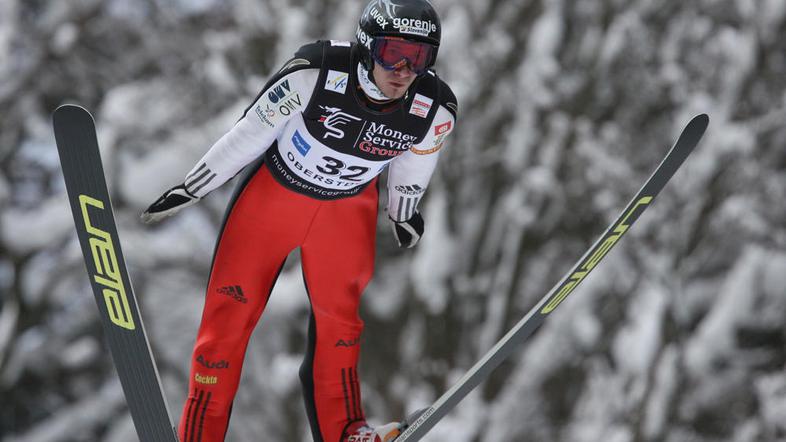 Lani je bil odličen na poletih, letos na običajnih napravah ne najde forme. (Fot