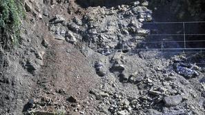 Čez šest železniških tirov morajo vsak dan šolarji, ki jih bo v prihodnjih dneh 